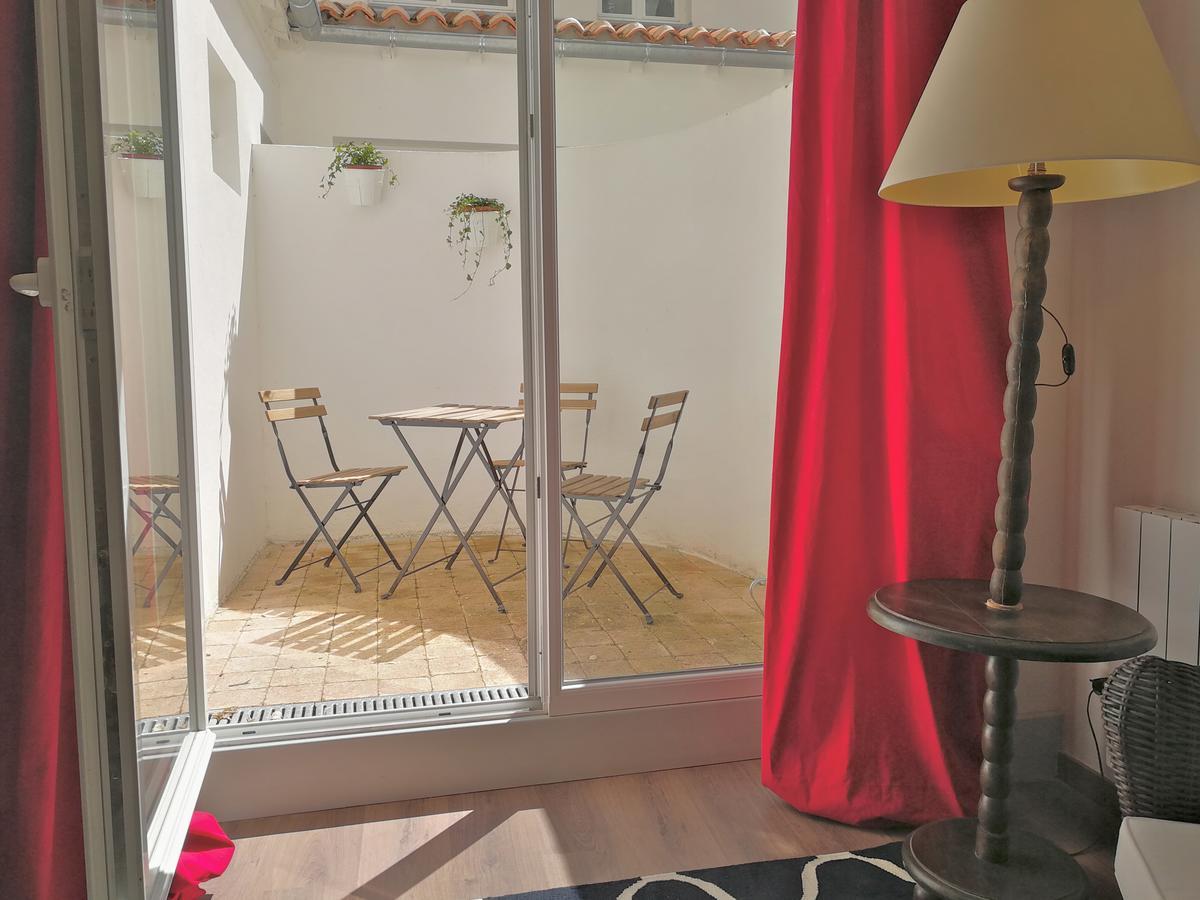 La Loge Du Theatre - Saintes Apartment ภายนอก รูปภาพ