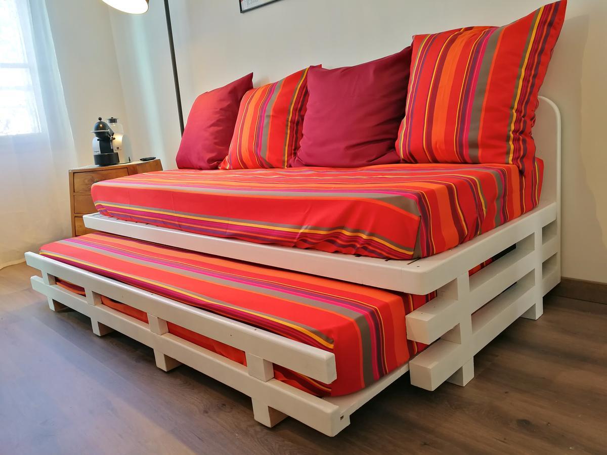 La Loge Du Theatre - Saintes Apartment ภายนอก รูปภาพ