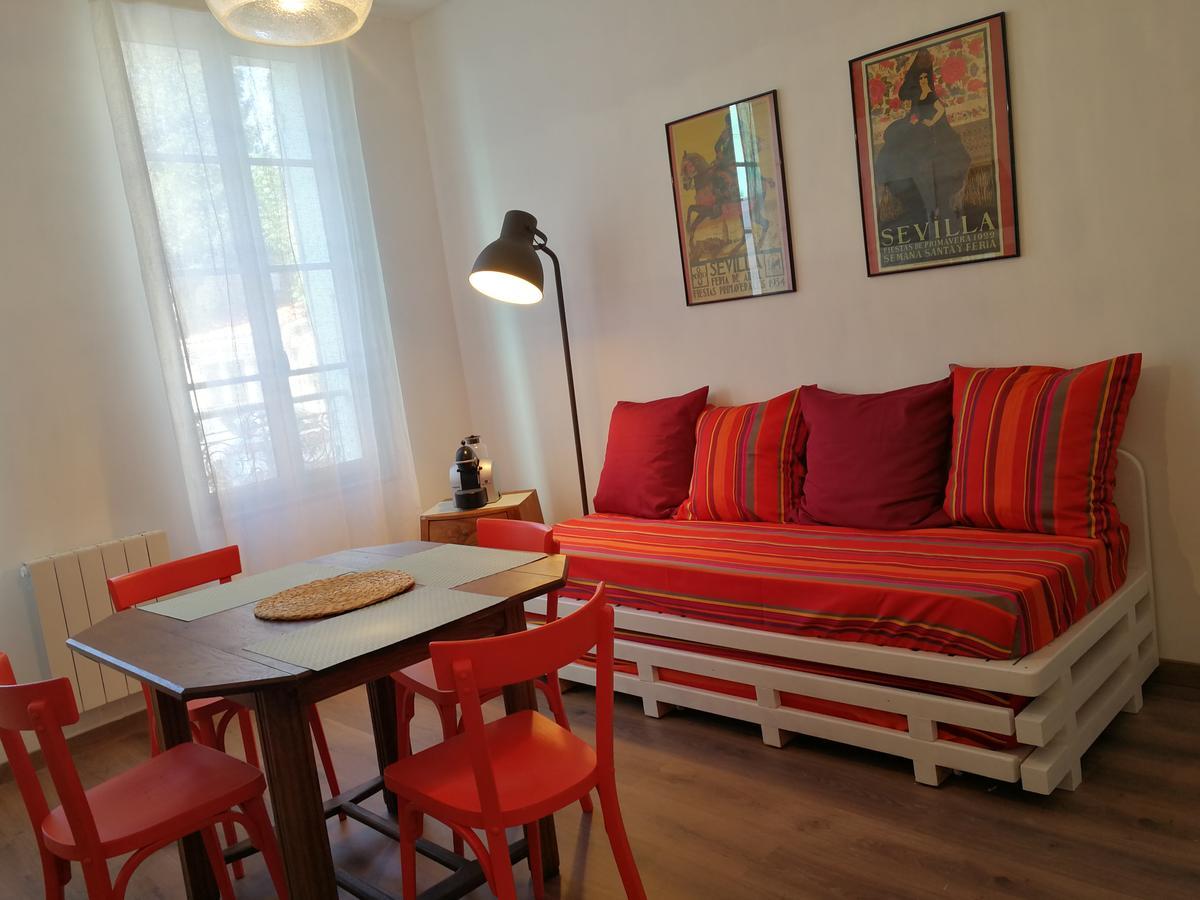 La Loge Du Theatre - Saintes Apartment ภายนอก รูปภาพ